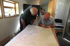 Alistair MacCallum and Ernie MacPherson marking hirsels.
